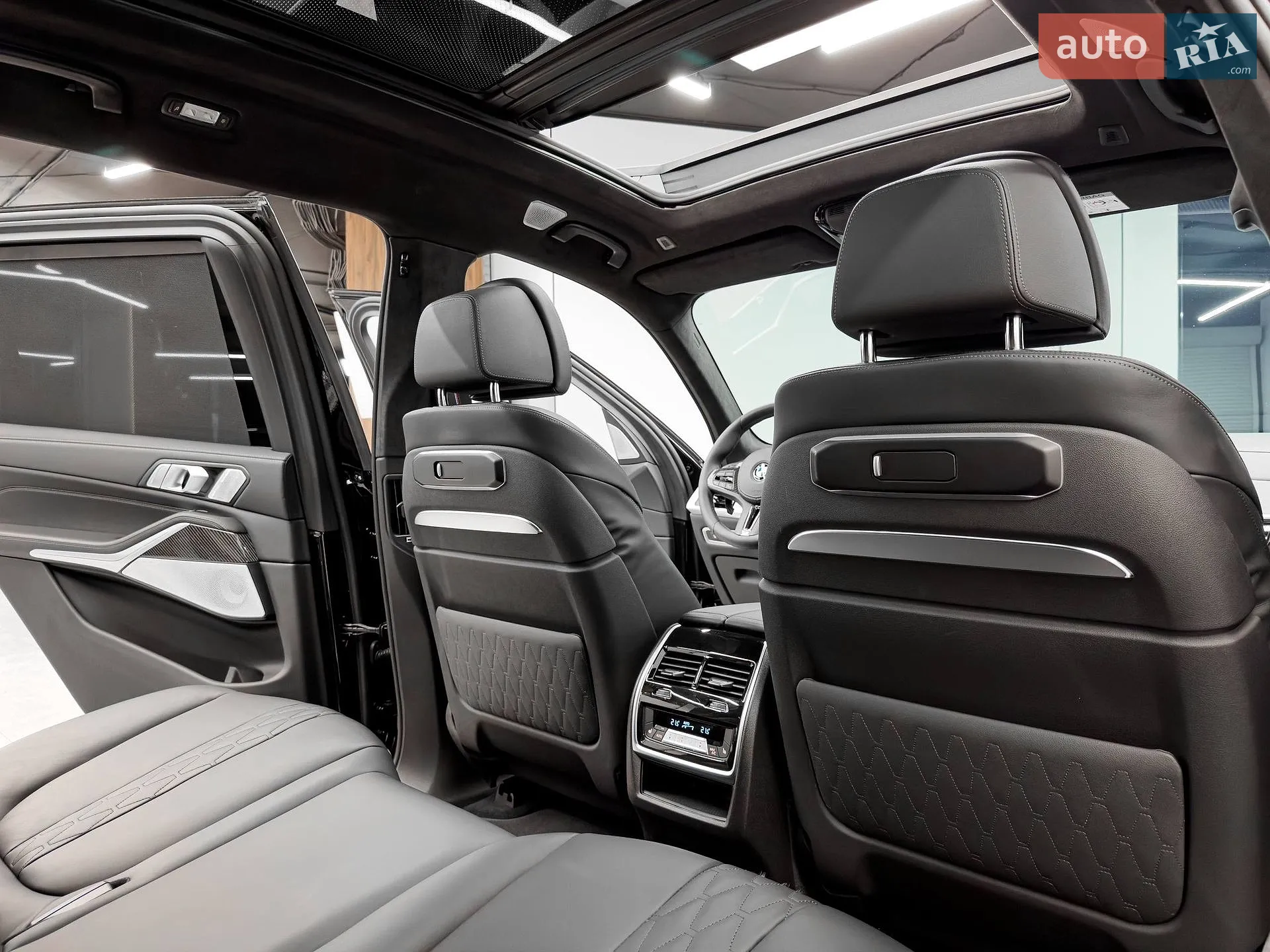2024 BMW X7 - мініатюра 65