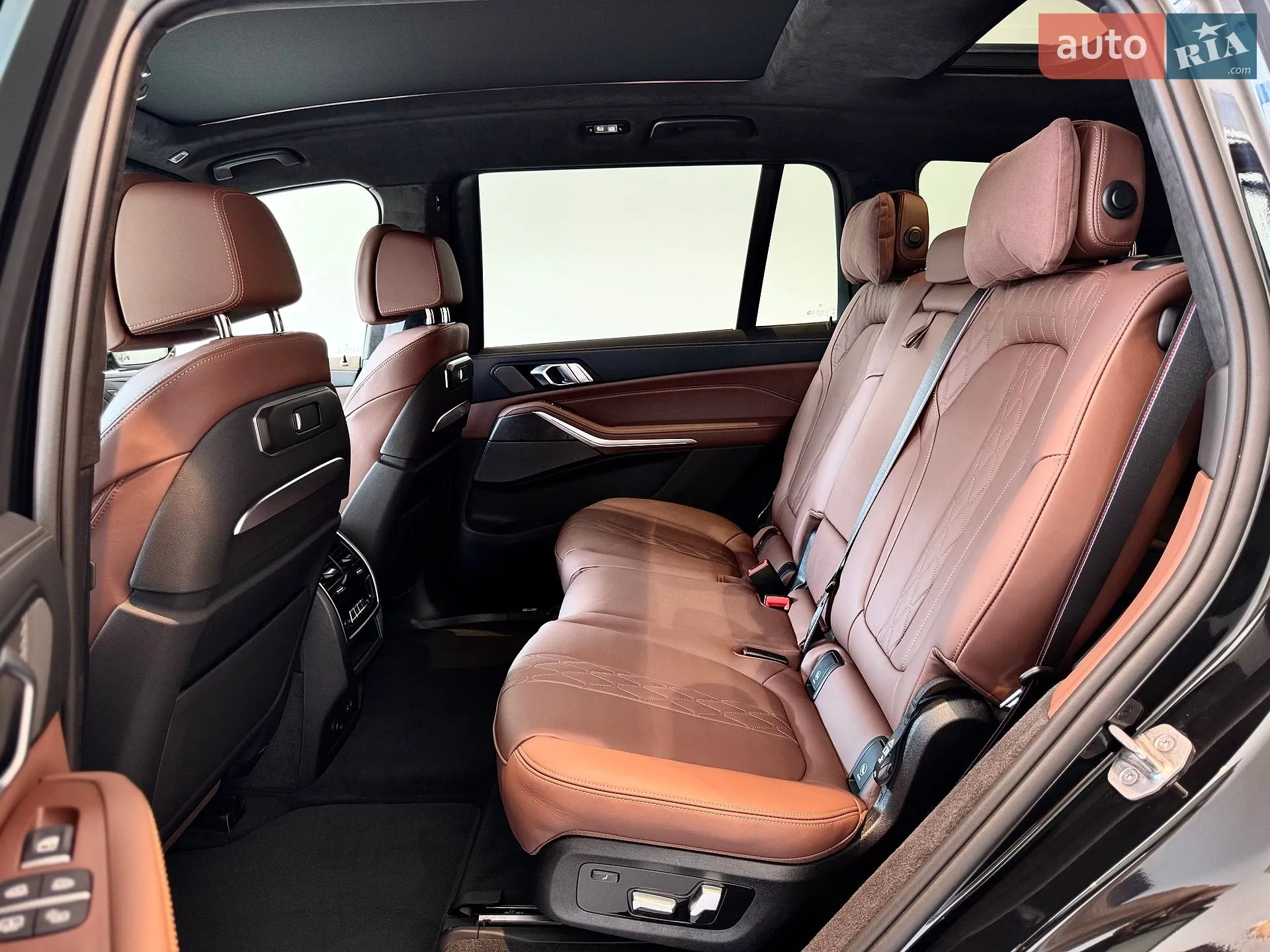 2025 BMW X7 - мініатюра 23