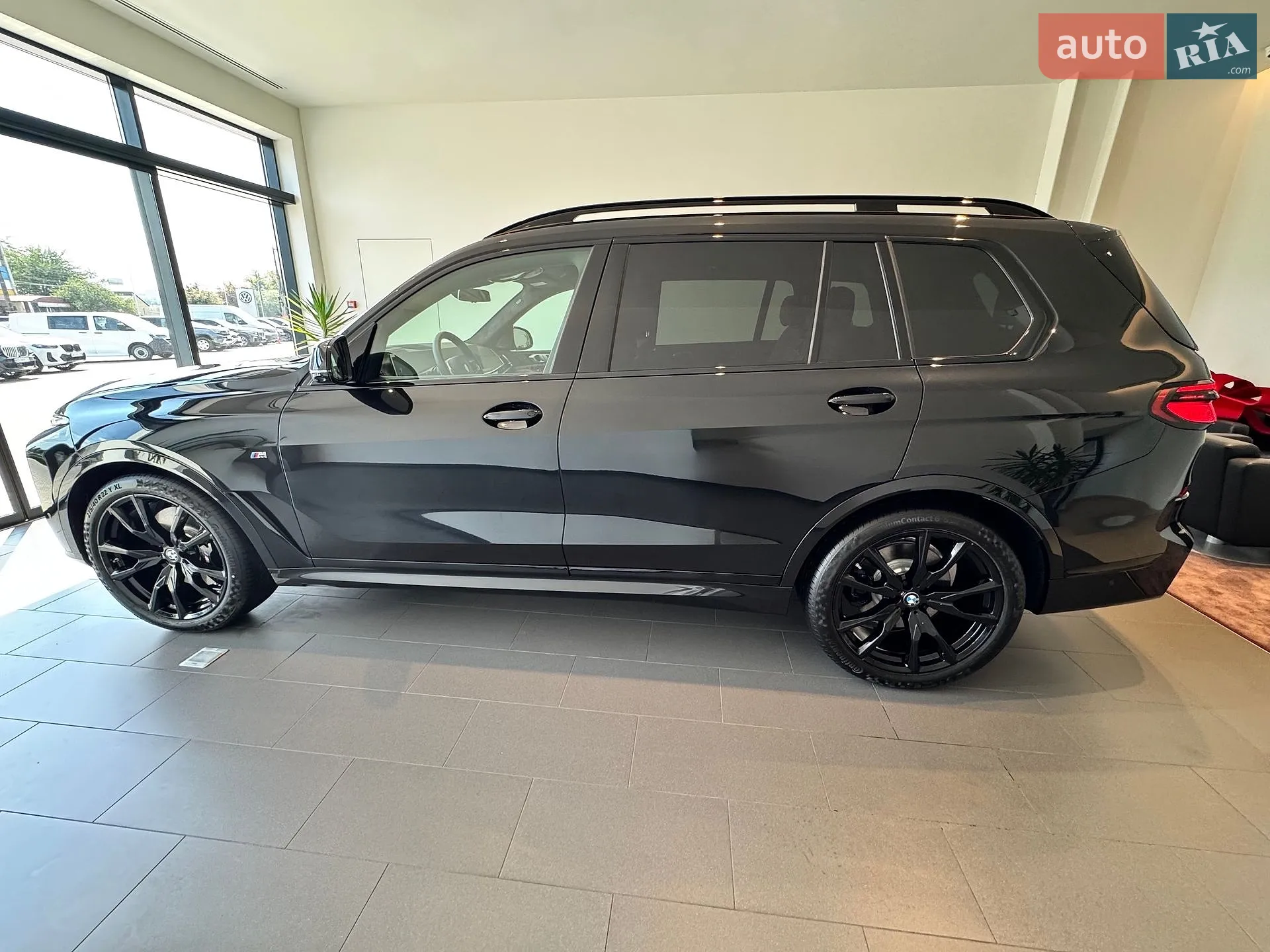 2025 BMW X7 - мініатюра 9