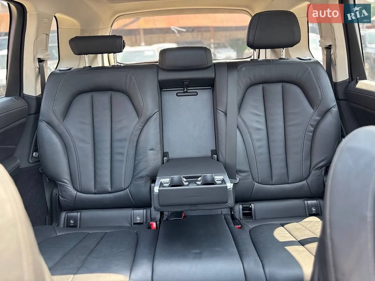 2021 BMW X7 - мініатюра 32