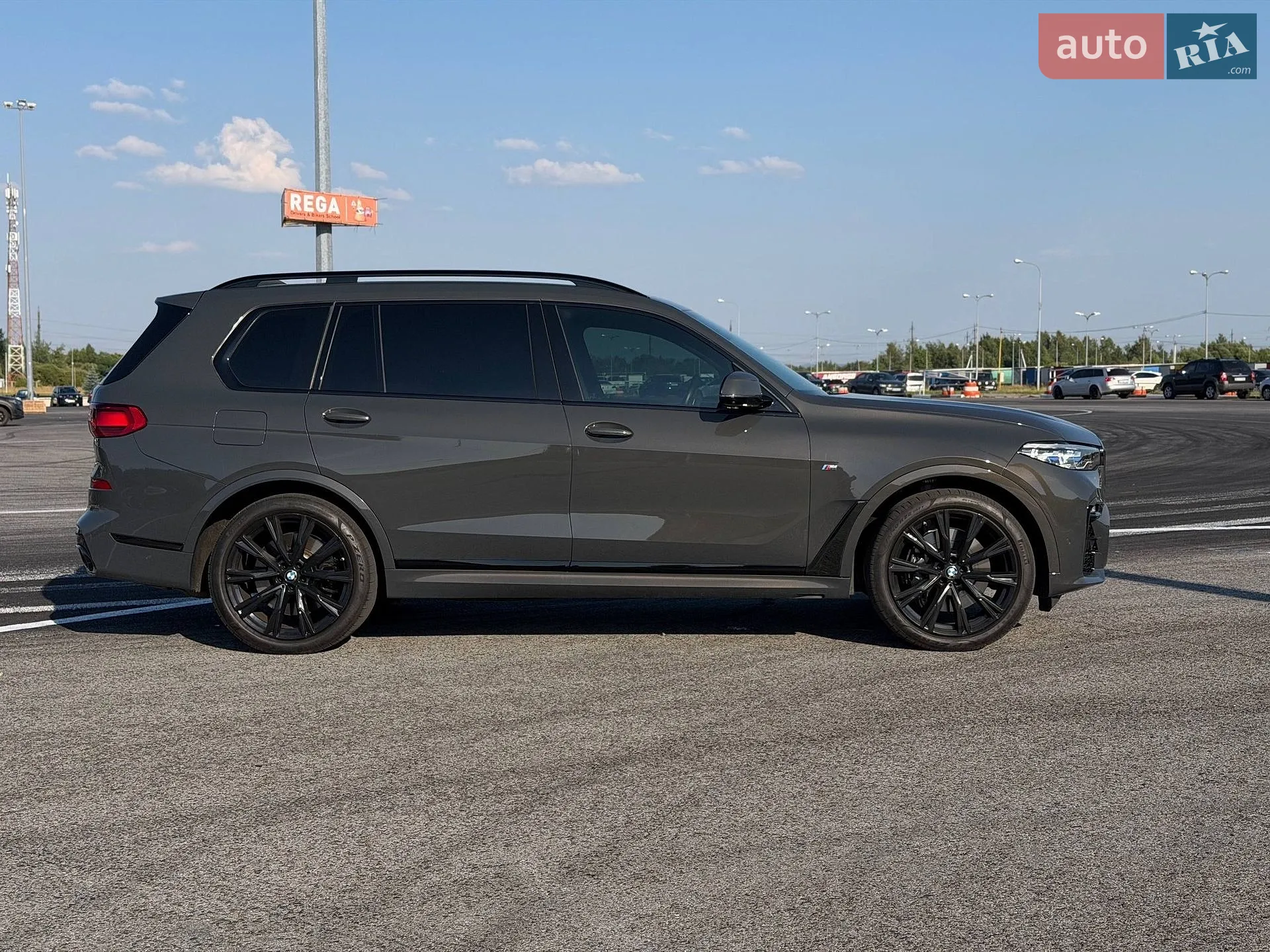 2021 BMW X7 - фото 1