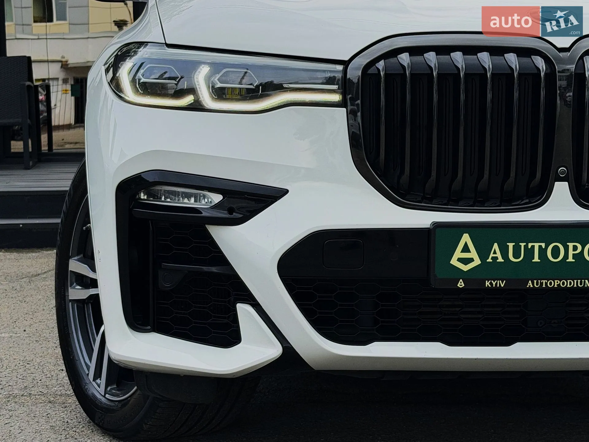 2022 BMW X7 - мініатюра 17