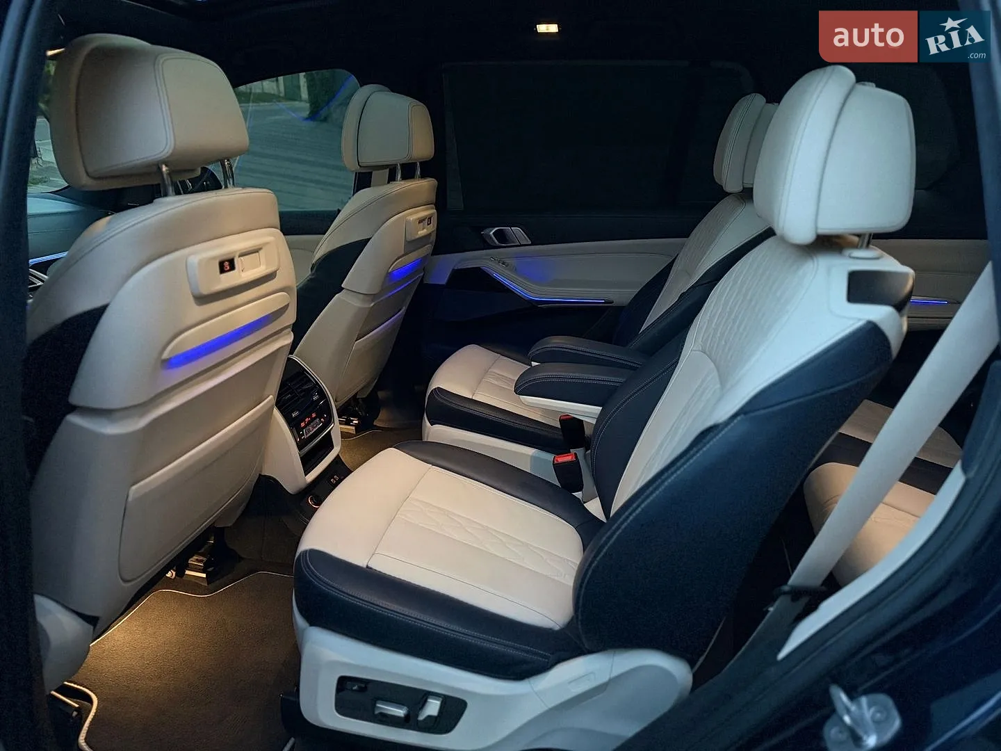 2020 BMW X7 - мініатюра 33