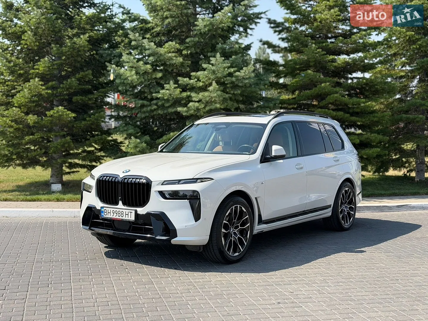 2023 BMW X7 - фото 1