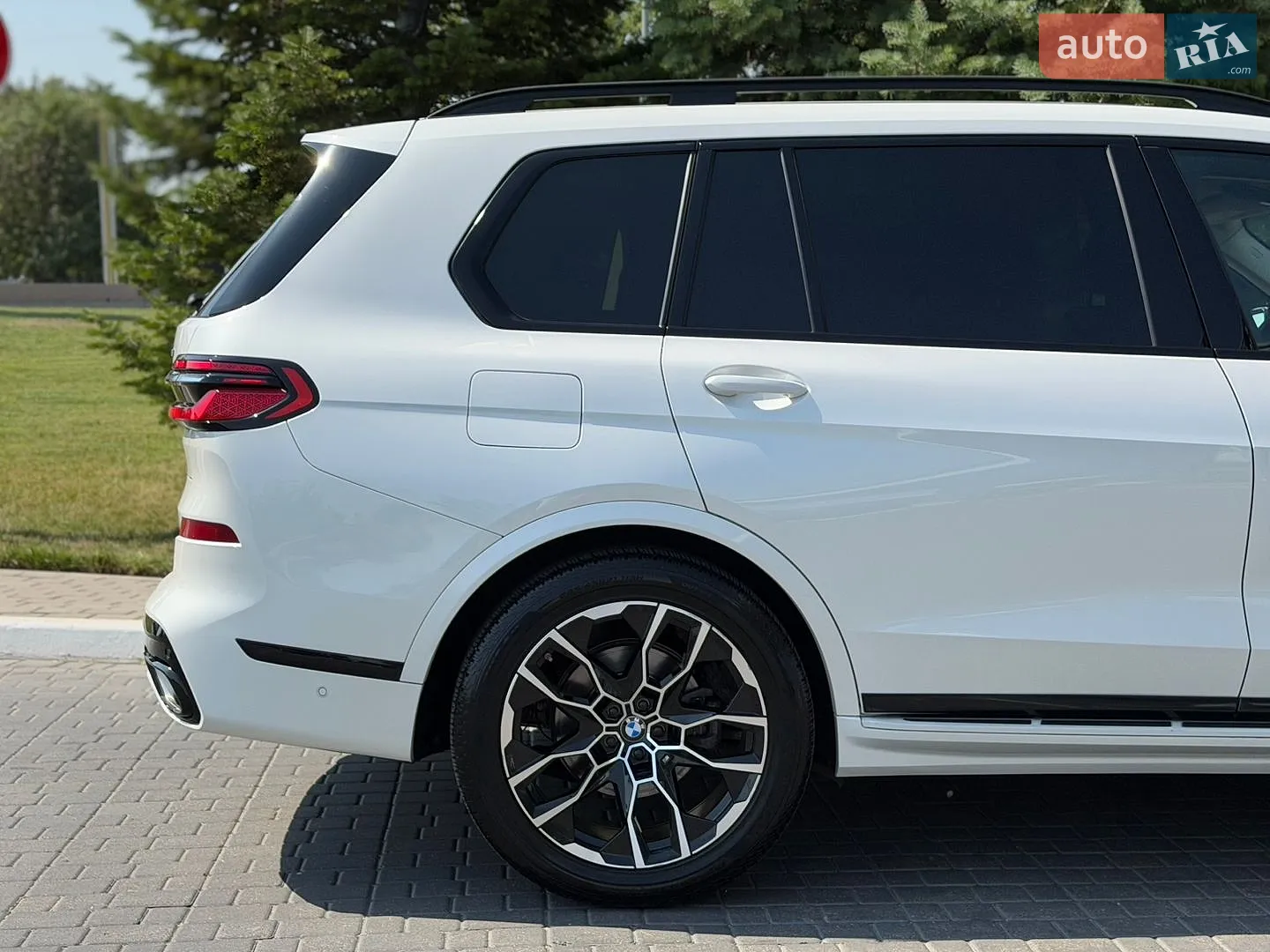 2023 BMW X7 - мініатюра 7
