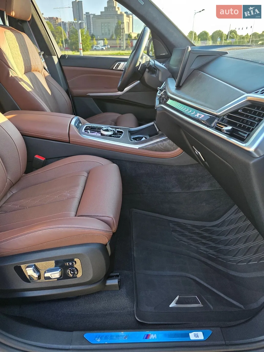 2023 BMW X7 - мініатюра 17