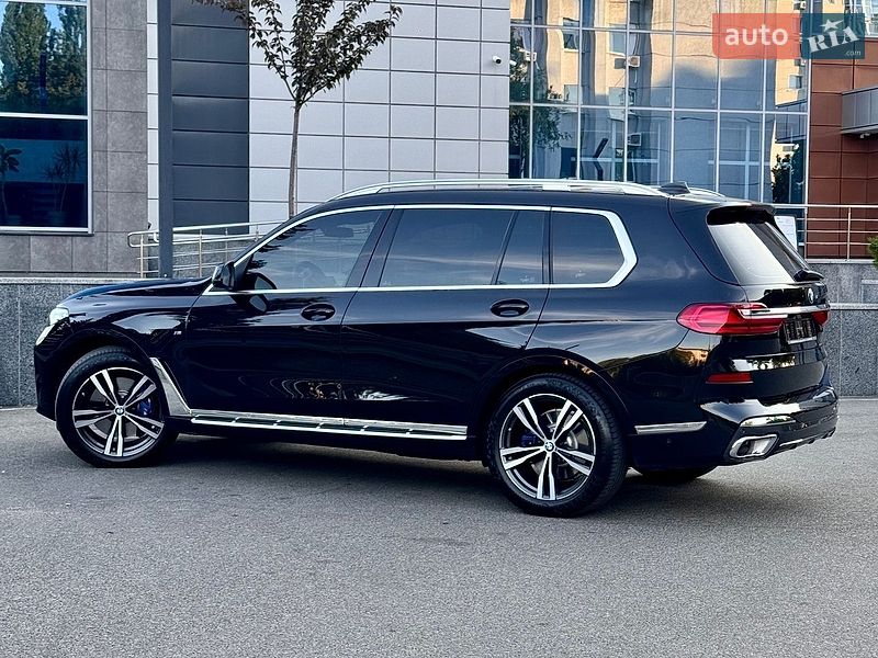Внедорожник / Кроссовер BMW X7 2022 в Киеве