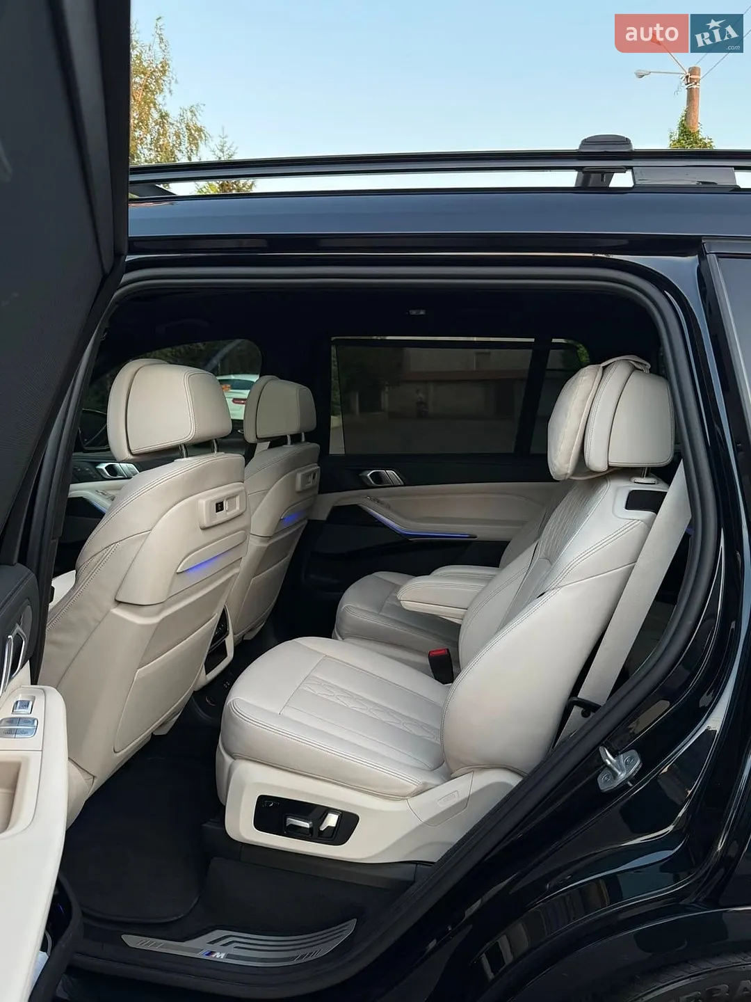 2020 BMW X7 - мініатюра 26