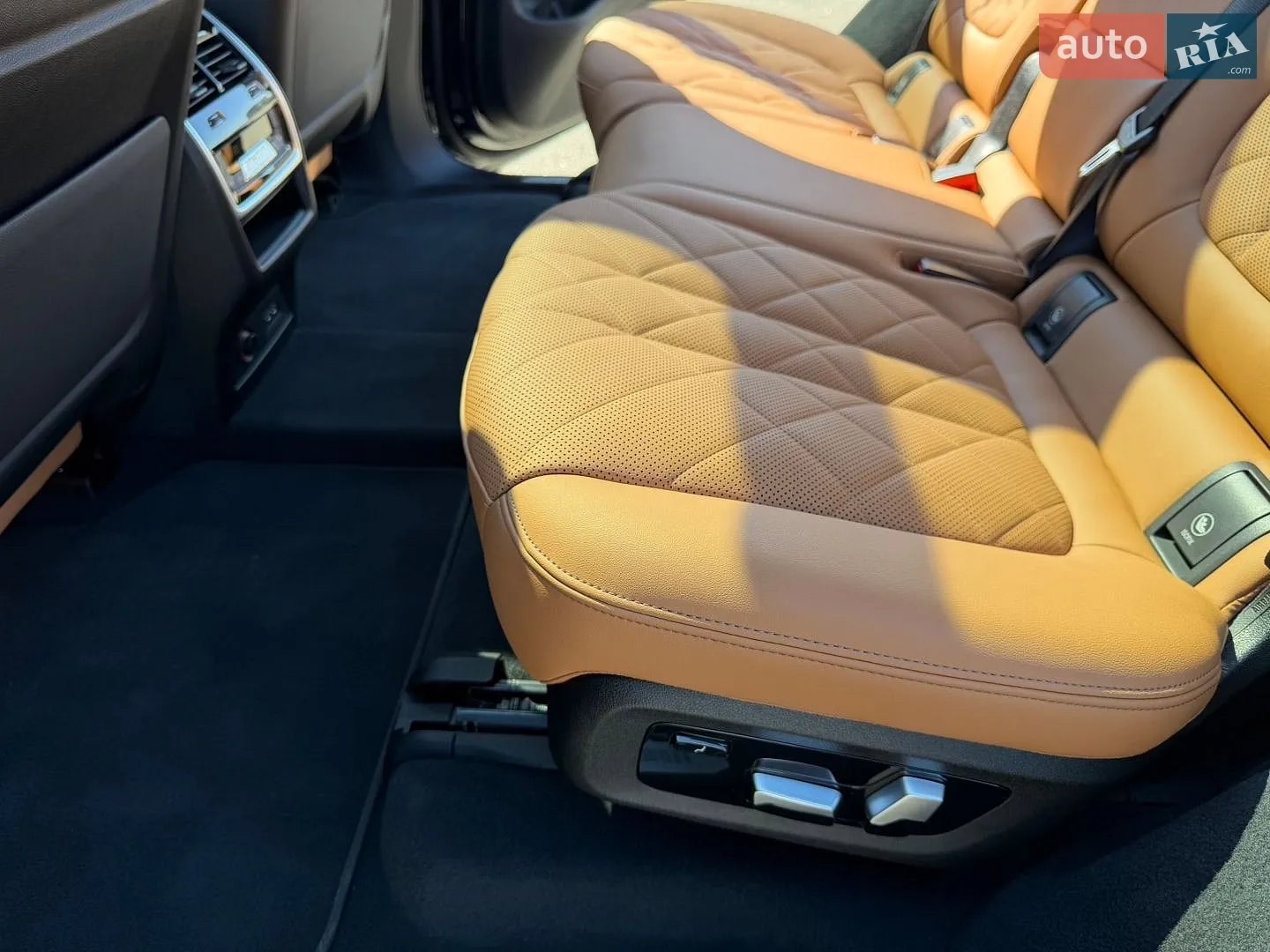2023 BMW X7 - мініатюра 32