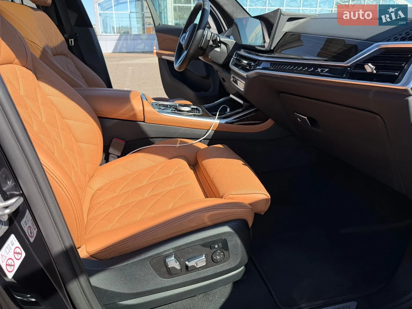 2023 BMW X7 - мініатюра 42