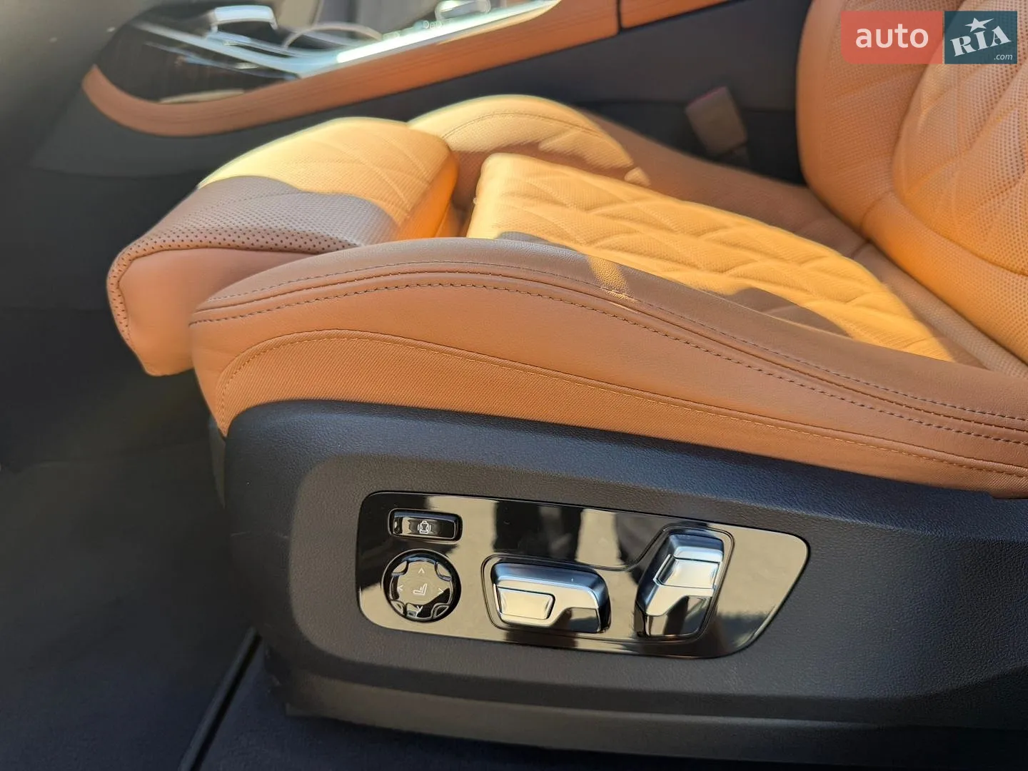 2023 BMW X7 - мініатюра 38
