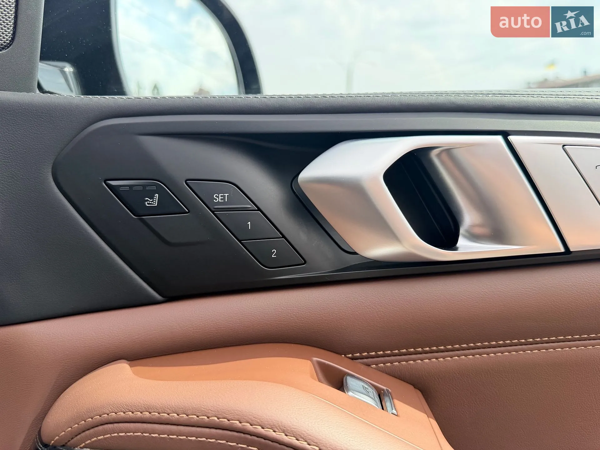 2021 BMW X7 - мініатюра 21