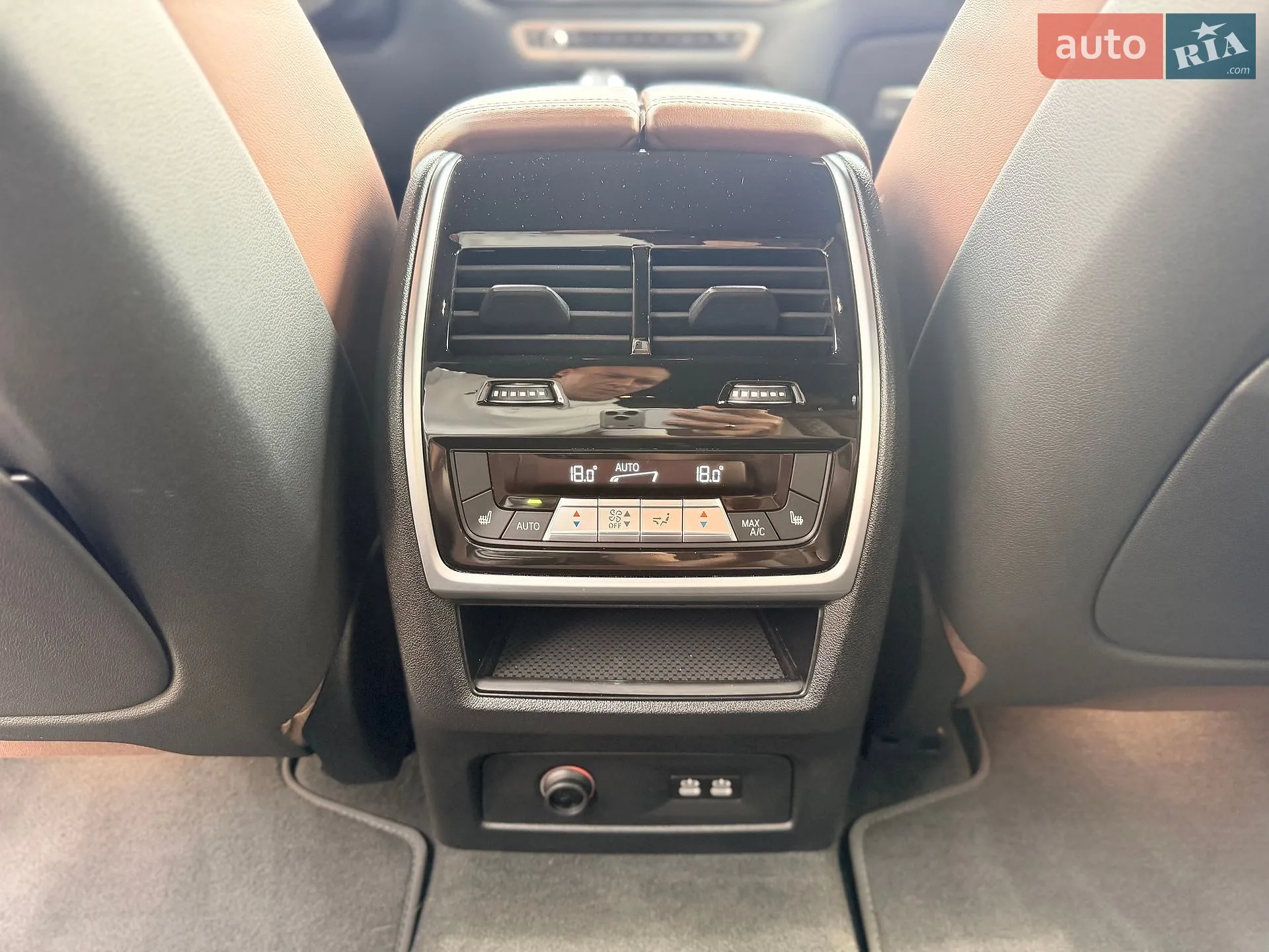 2021 BMW X7 - мініатюра 34