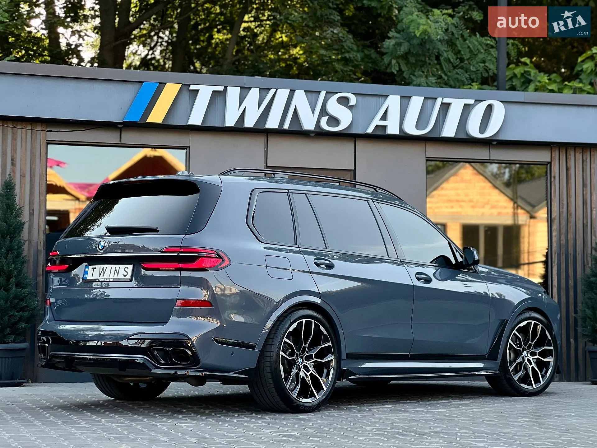 2023 BMW X7 - мініатюра 23