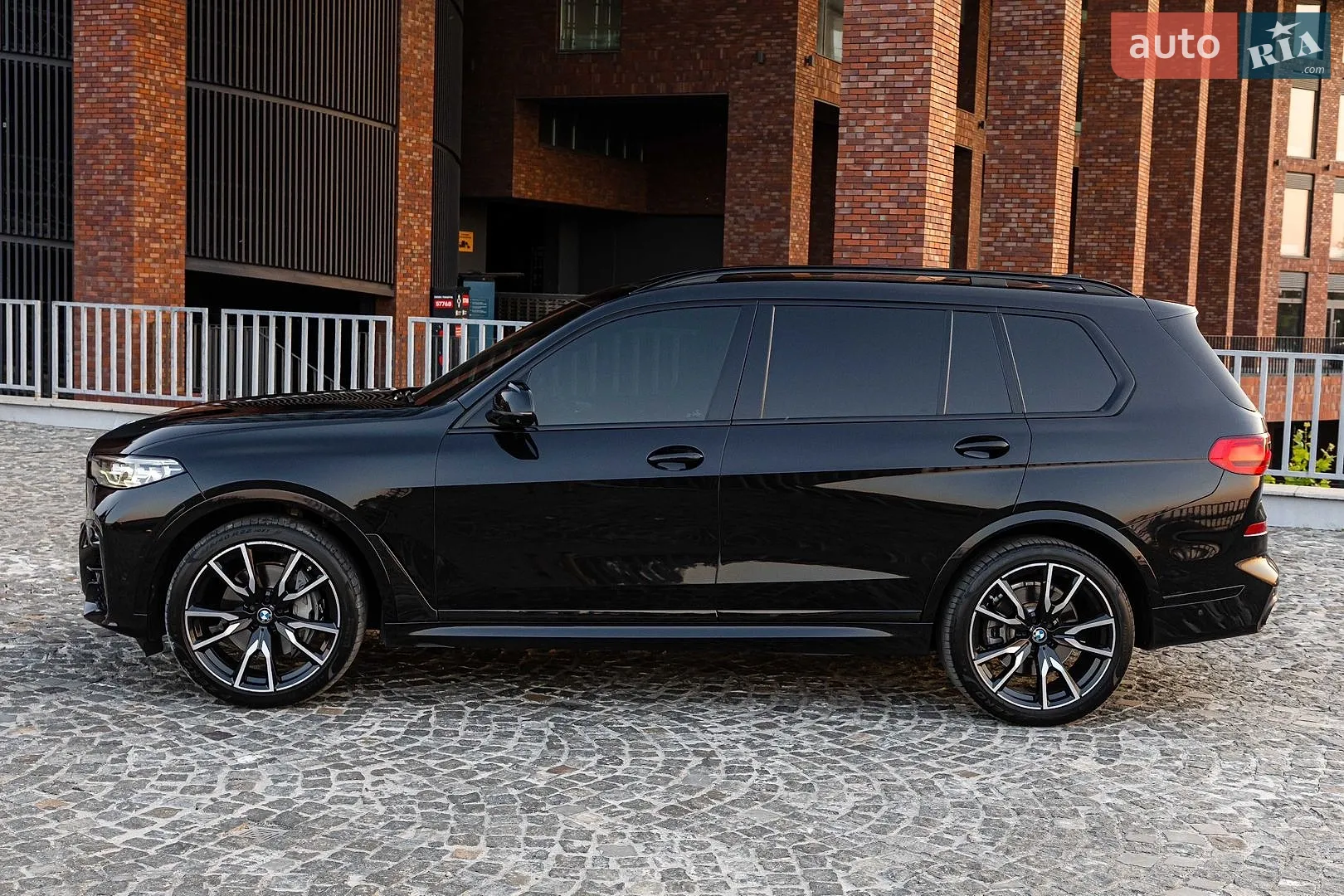 2019 BMW X7 - мініатюра 9