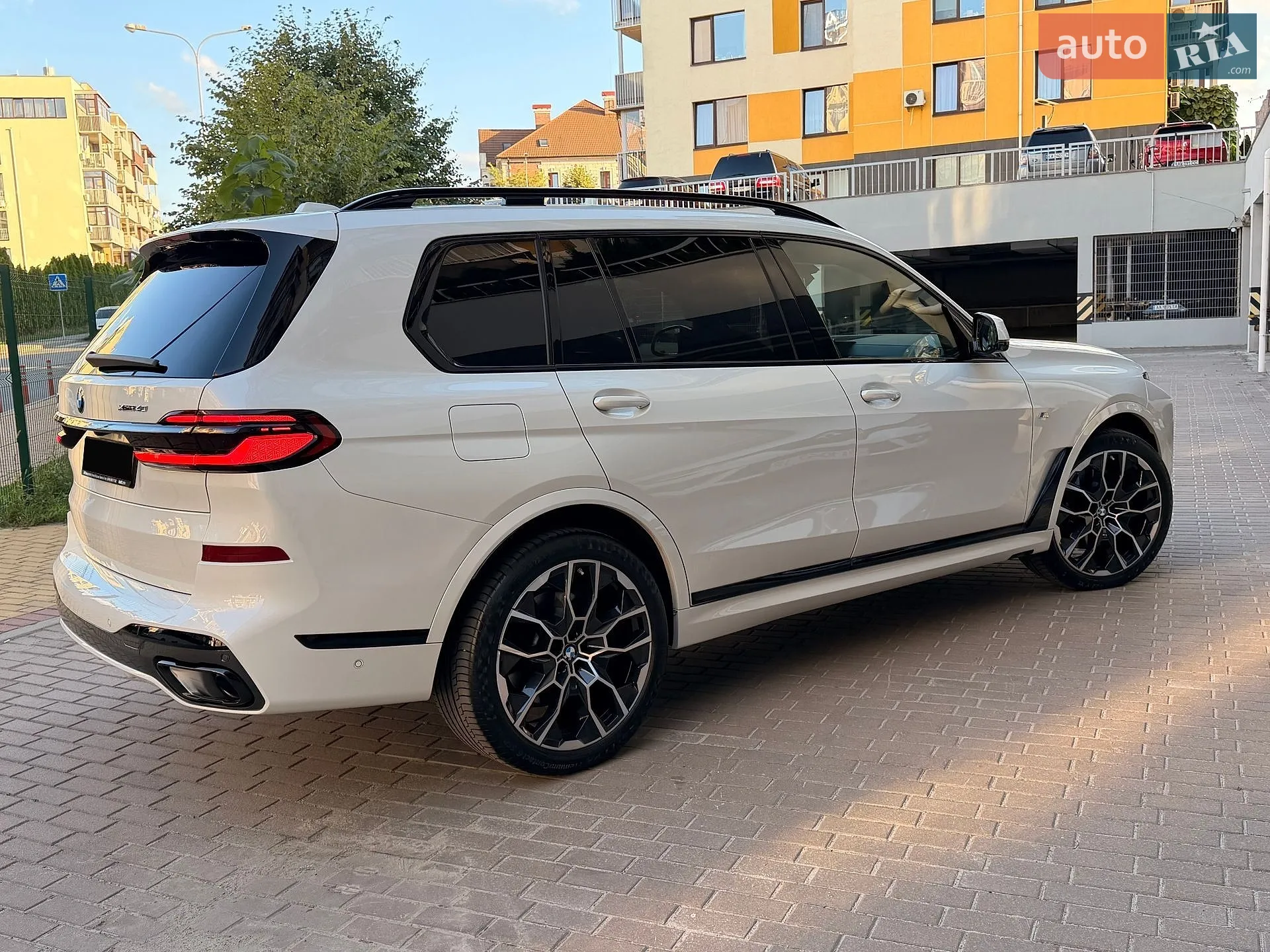 2023 BMW X7 - мініатюра 2