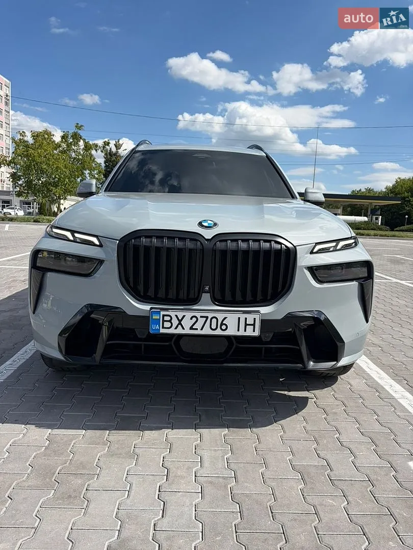 2023 BMW X7 - фото 1