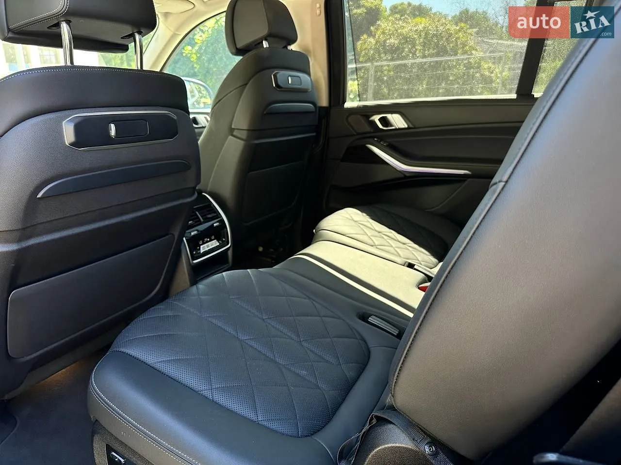 2023 BMW X7 - мініатюра 16