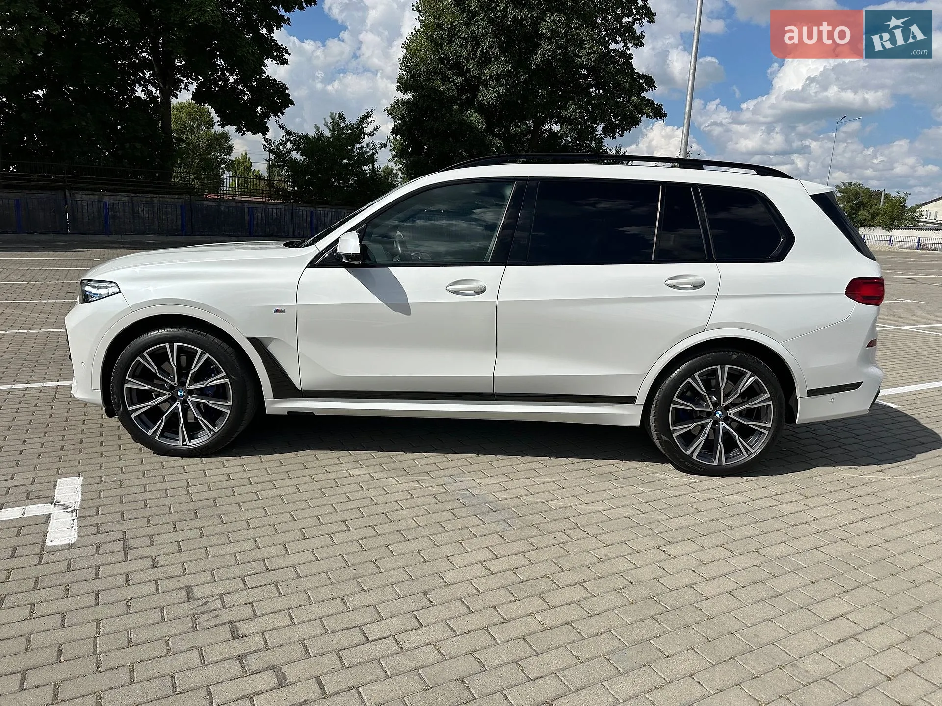 2021 BMW X7 - мініатюра 42
