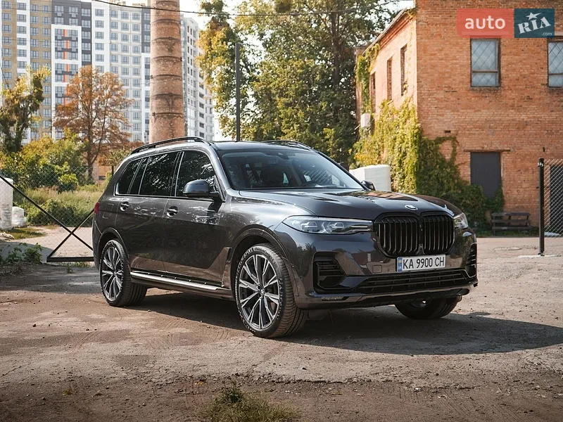 BMW X7