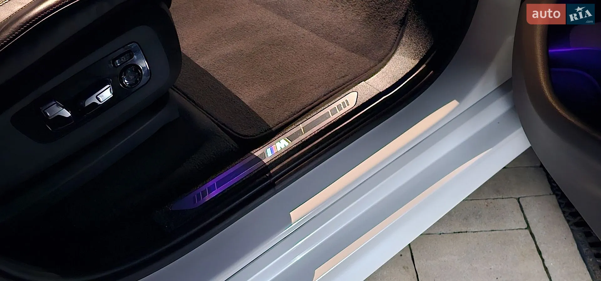 2021 BMW X7 - мініатюра 7