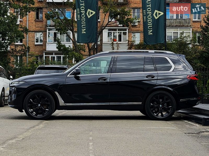 Внедорожник / Кроссовер BMW X7 2023 в Киеве