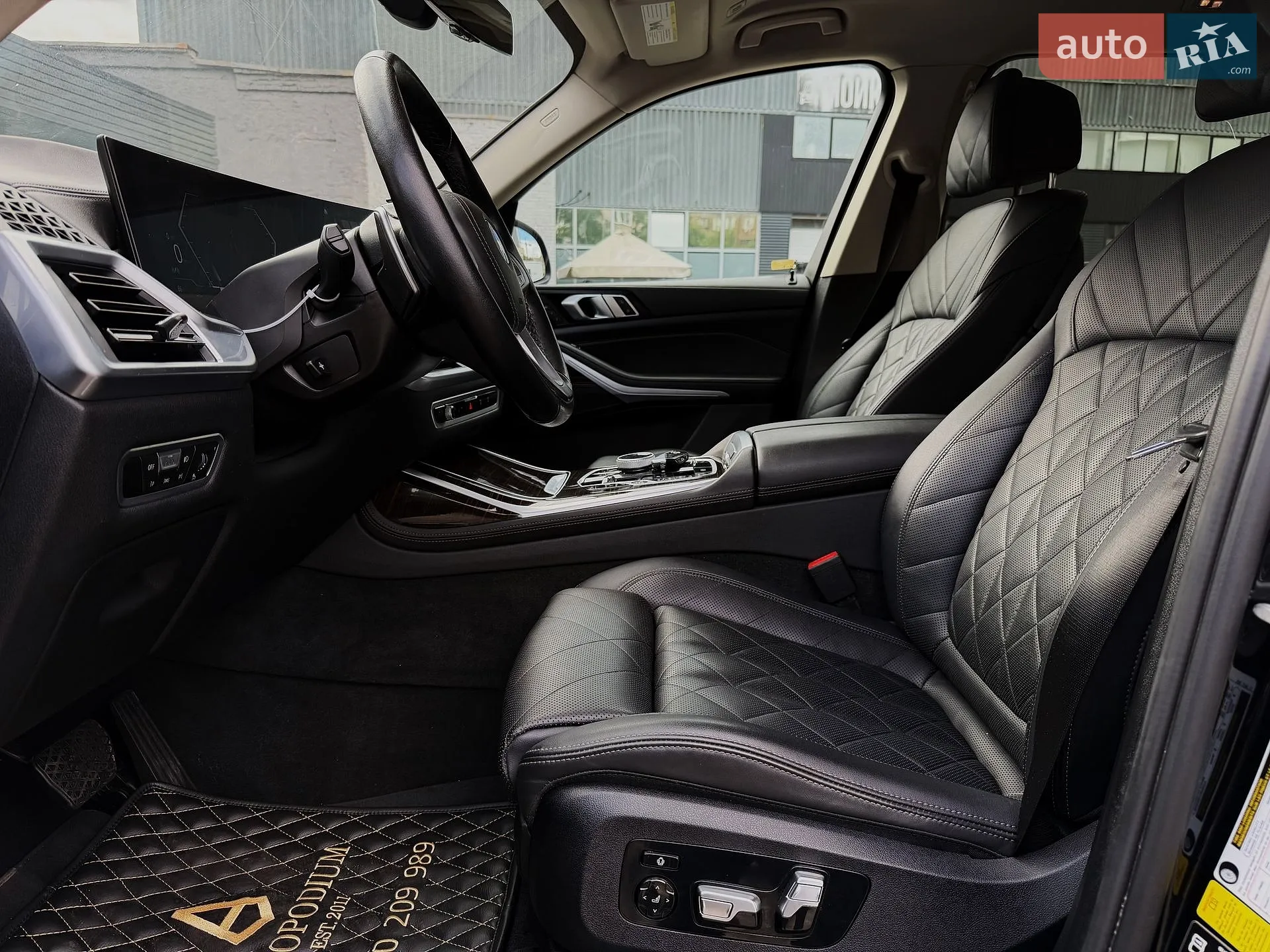 2023 BMW X7 - мініатюра 35