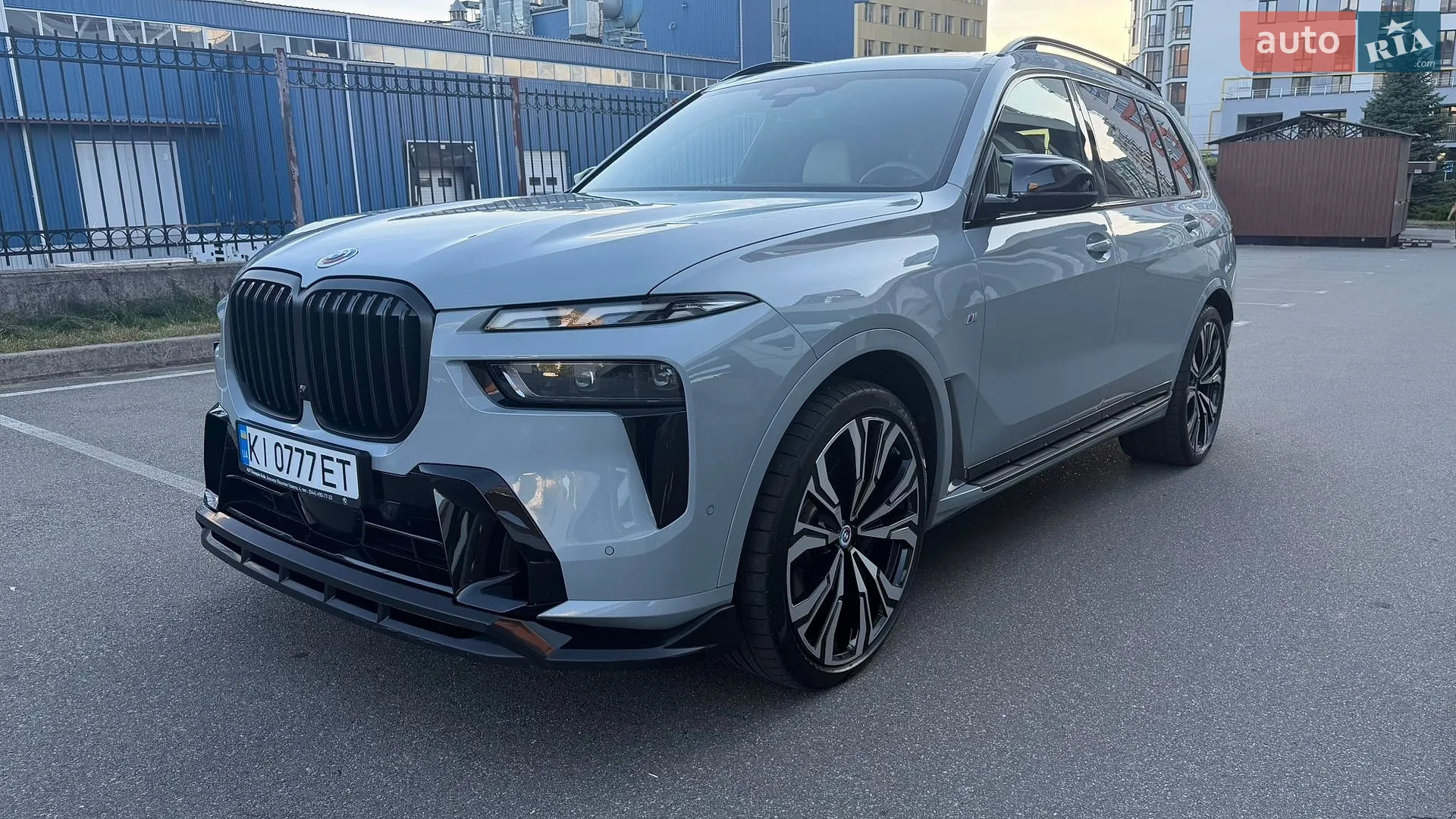 2022 BMW X7 - фото 1