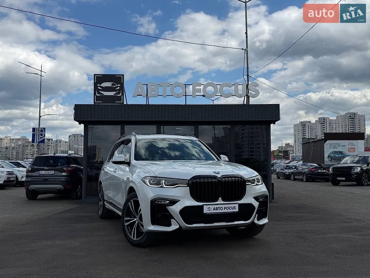 2021 BMW X7 - фото 1