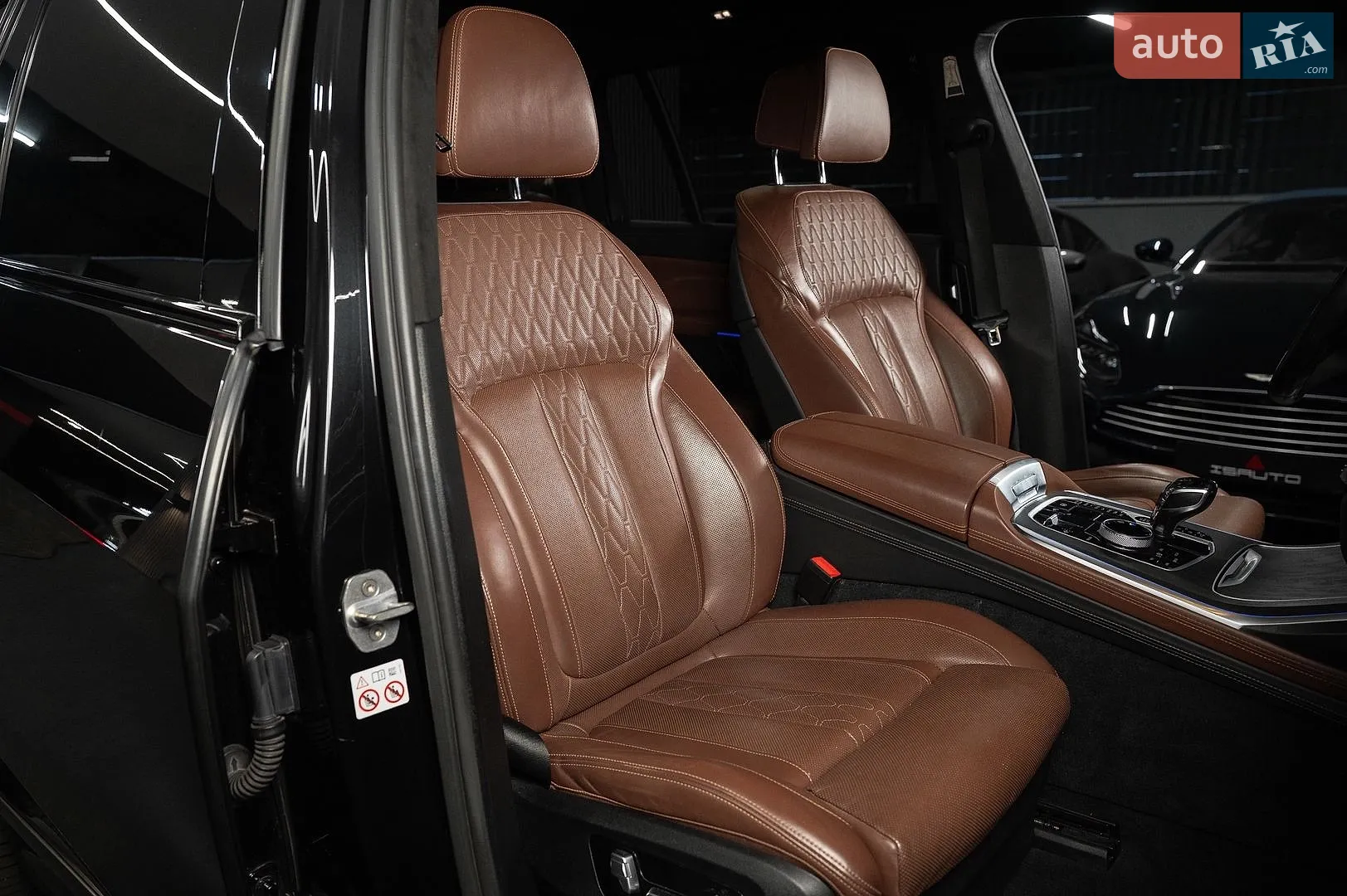 2020 BMW X7 - мініатюра 23