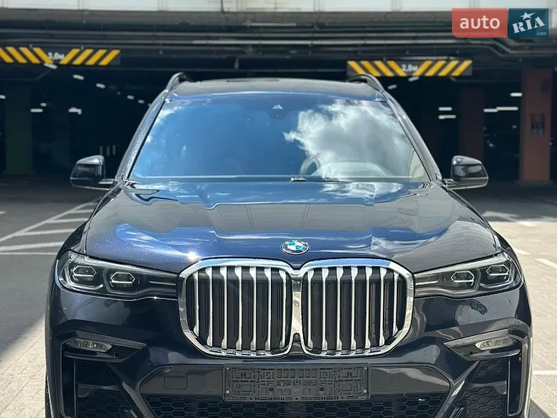 BMW X7
