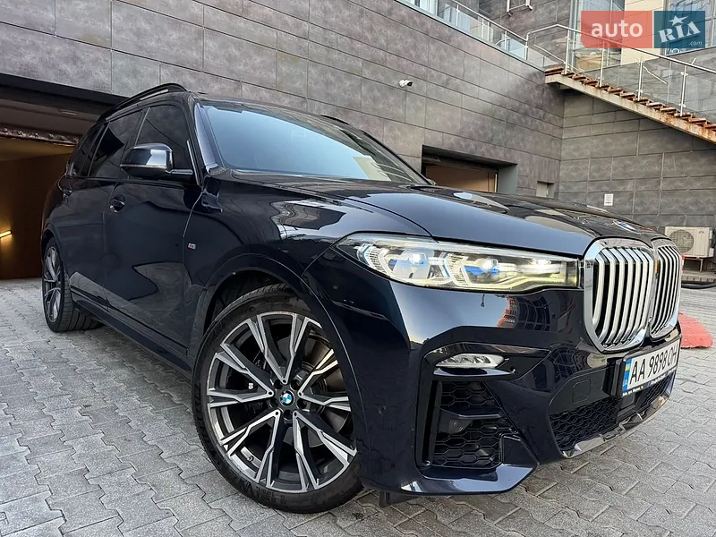 BMW X7