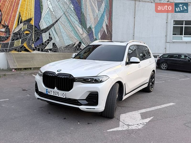 Внедорожник / Кроссовер BMW X7 2021 в Киеве