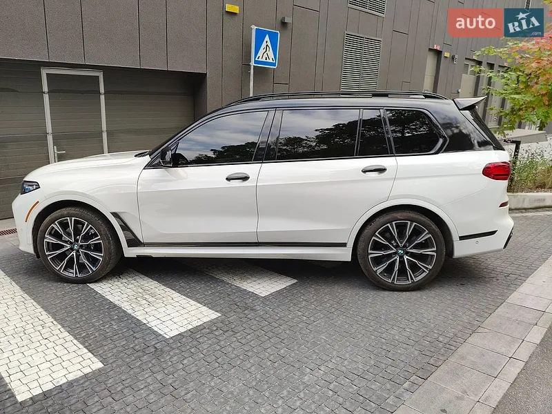 BMW X7