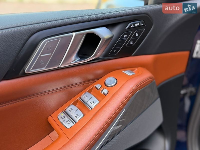 Позашляховик / Кросовер BMW X7 2022 в Кривому Розі