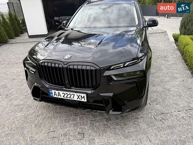 BMW X7