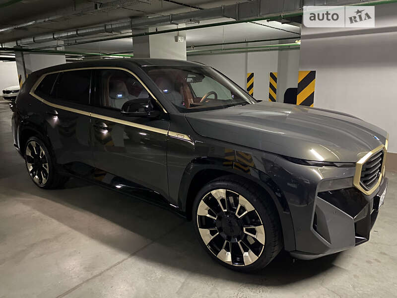 Внедорожник / Кроссовер BMW XM 2023 в 