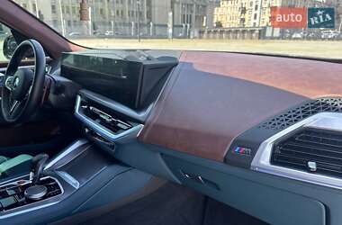 Позашляховик / Кросовер BMW XM 2023 в 