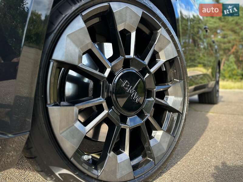 Внедорожник / Кроссовер BMW XM 2023 в Киеве