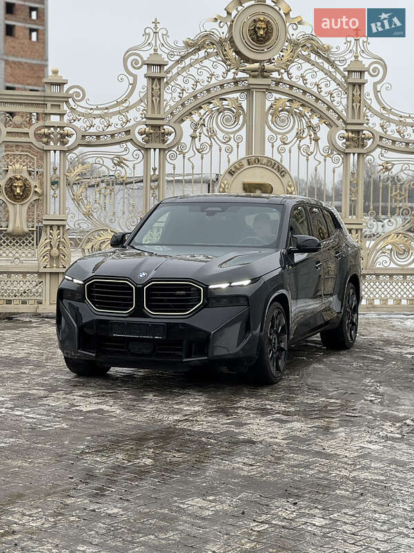 BMW XM 2023