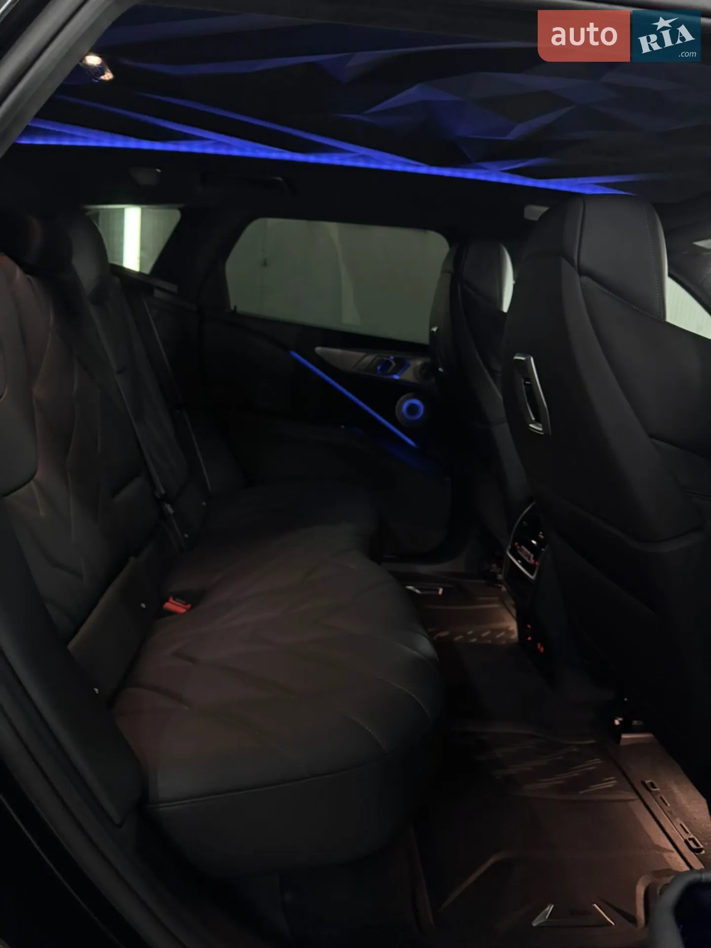 2023 BMW XM - мініатюра 9
