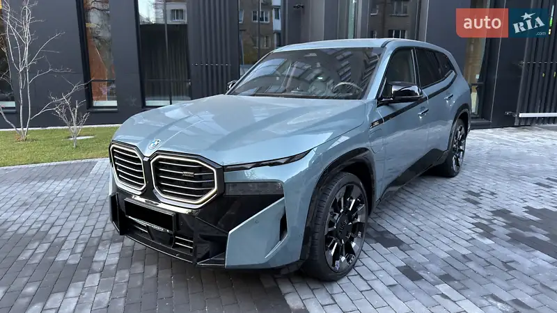 BMW XM