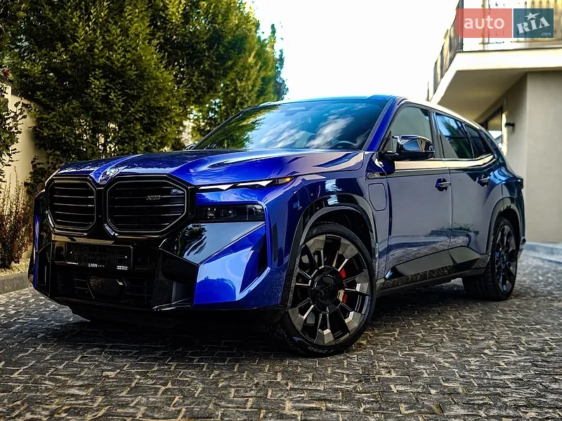 BMW XM