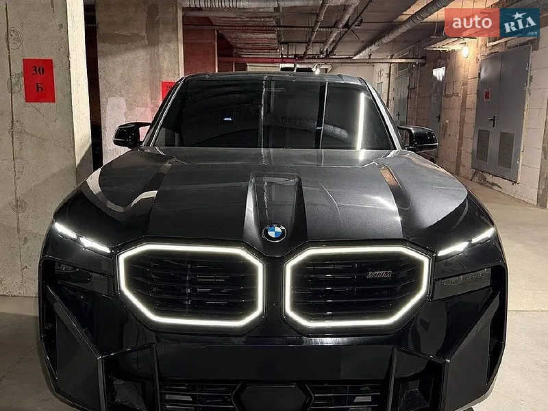 BMW XM
