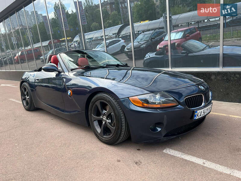 Родстер BMW Z4 2004 в 