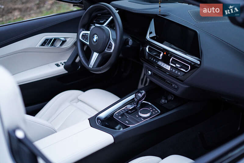 Родстер BMW Z4 2019 в Киеве фото 37 Родстер BMW Z4 2019 в Киеве