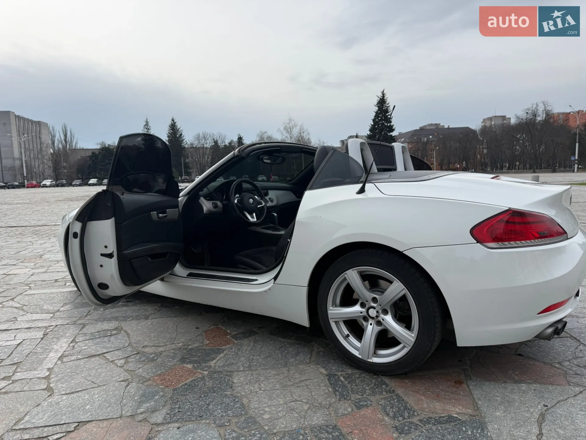 2011 BMW Z4 - мініатюра 22