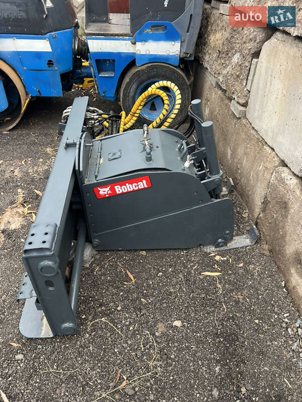 Фреза дорожная Bobcat 18 Hyd 2010 в Киеве