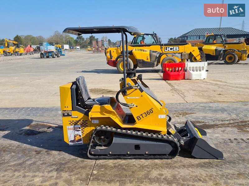 Минипогрузчик Bobcat 325 2025 в Черновцах