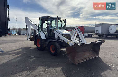 Экскаватор погрузчик Bobcat B 2018 в 